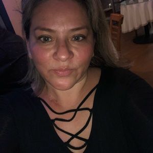 Meet your Posher, Ofelia